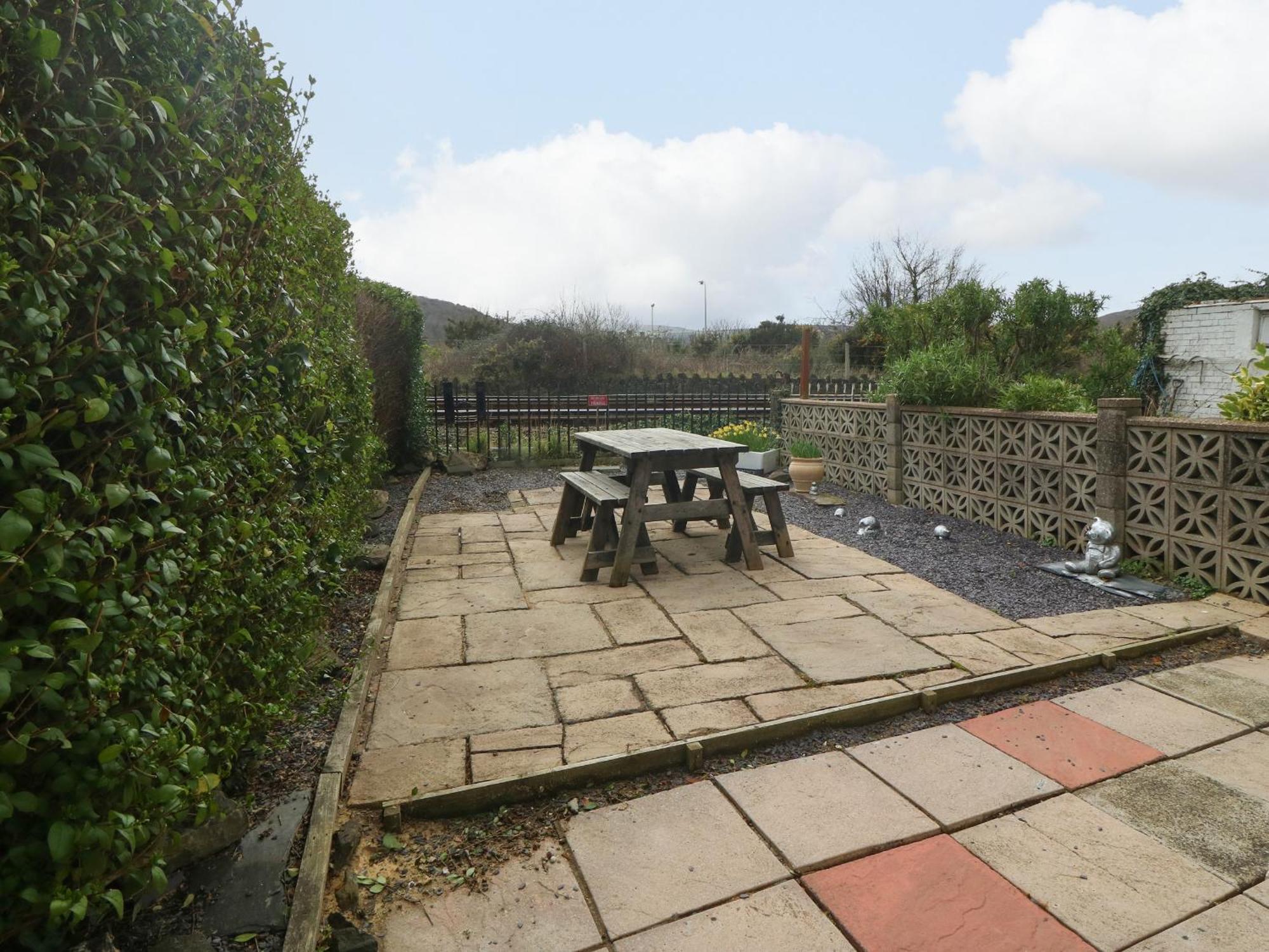 Platform 13 Railway Cottage Llandudno Junction Exterior photo